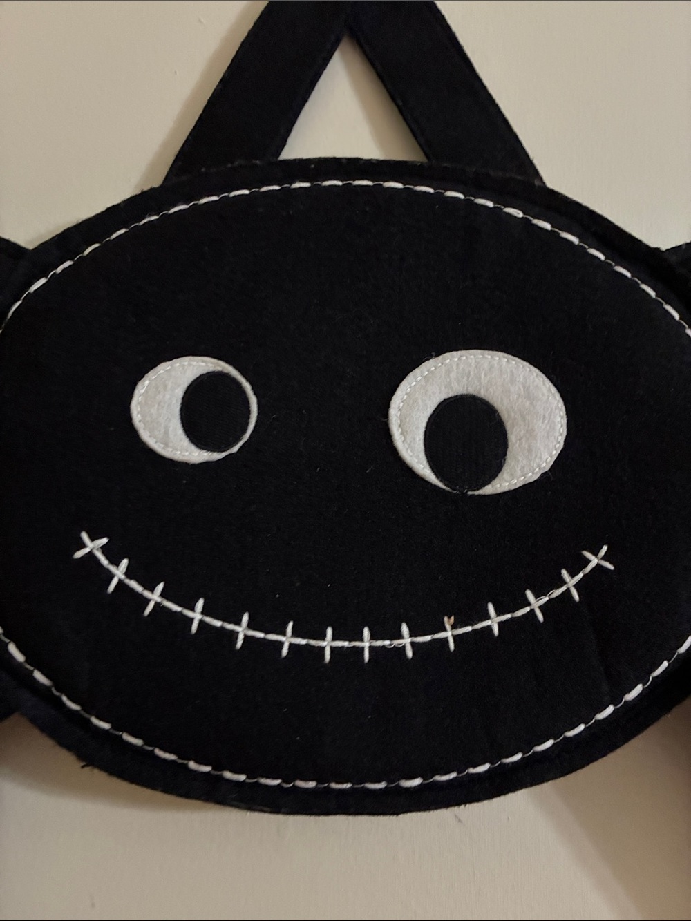Pottery Barn Kids - FELT SPIDER DECOR or TREAT BAG - Picture 2 of 13
